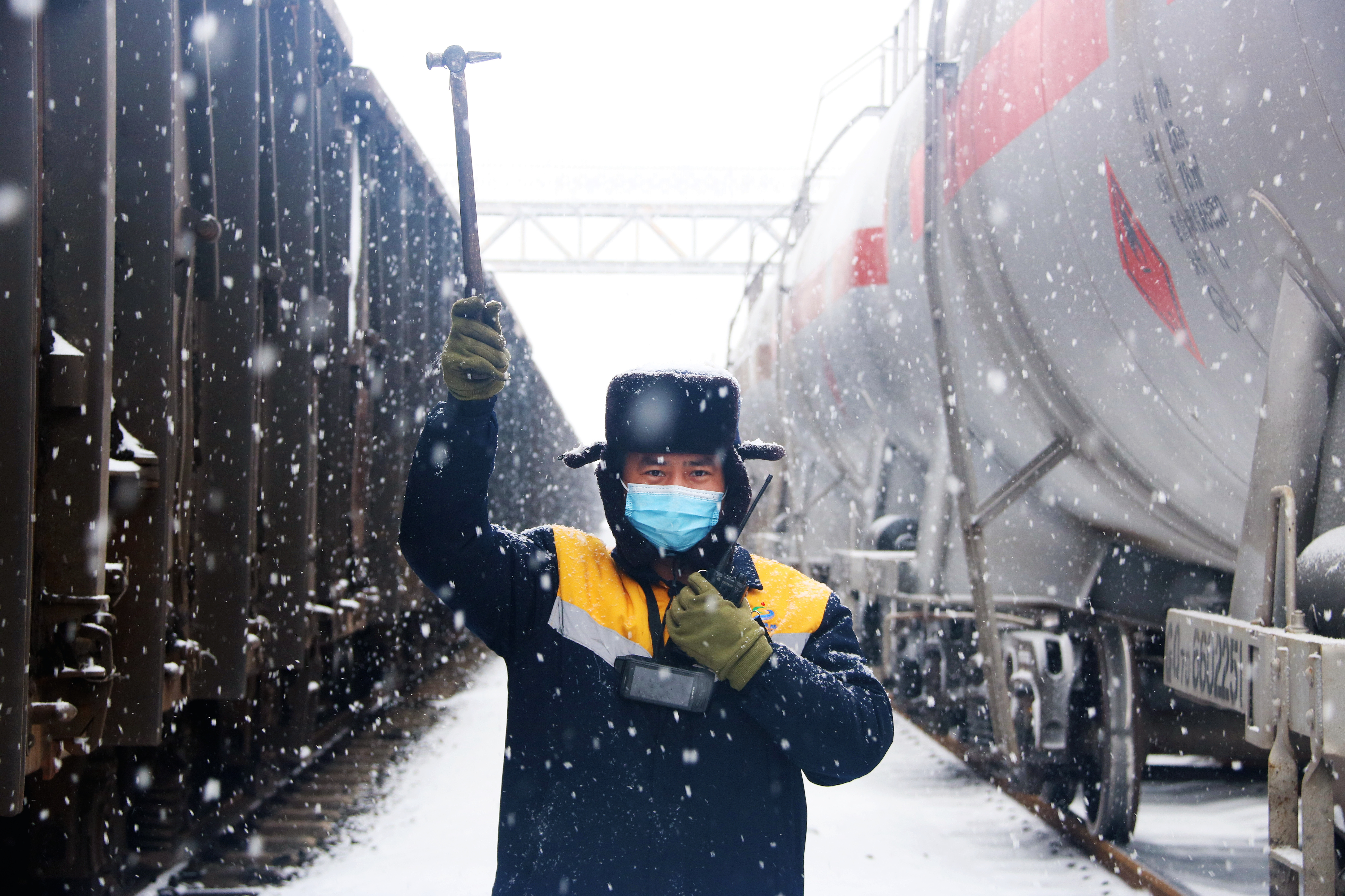 2.風(fēng)雪檢車(chē)人1.jpg